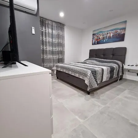 Apartment Cvita In City Center Split