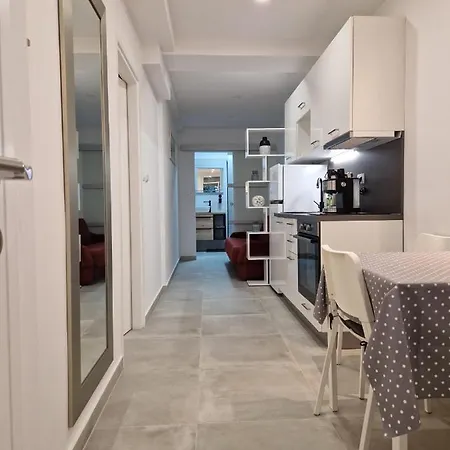 Cvita In Center Lägenhet *